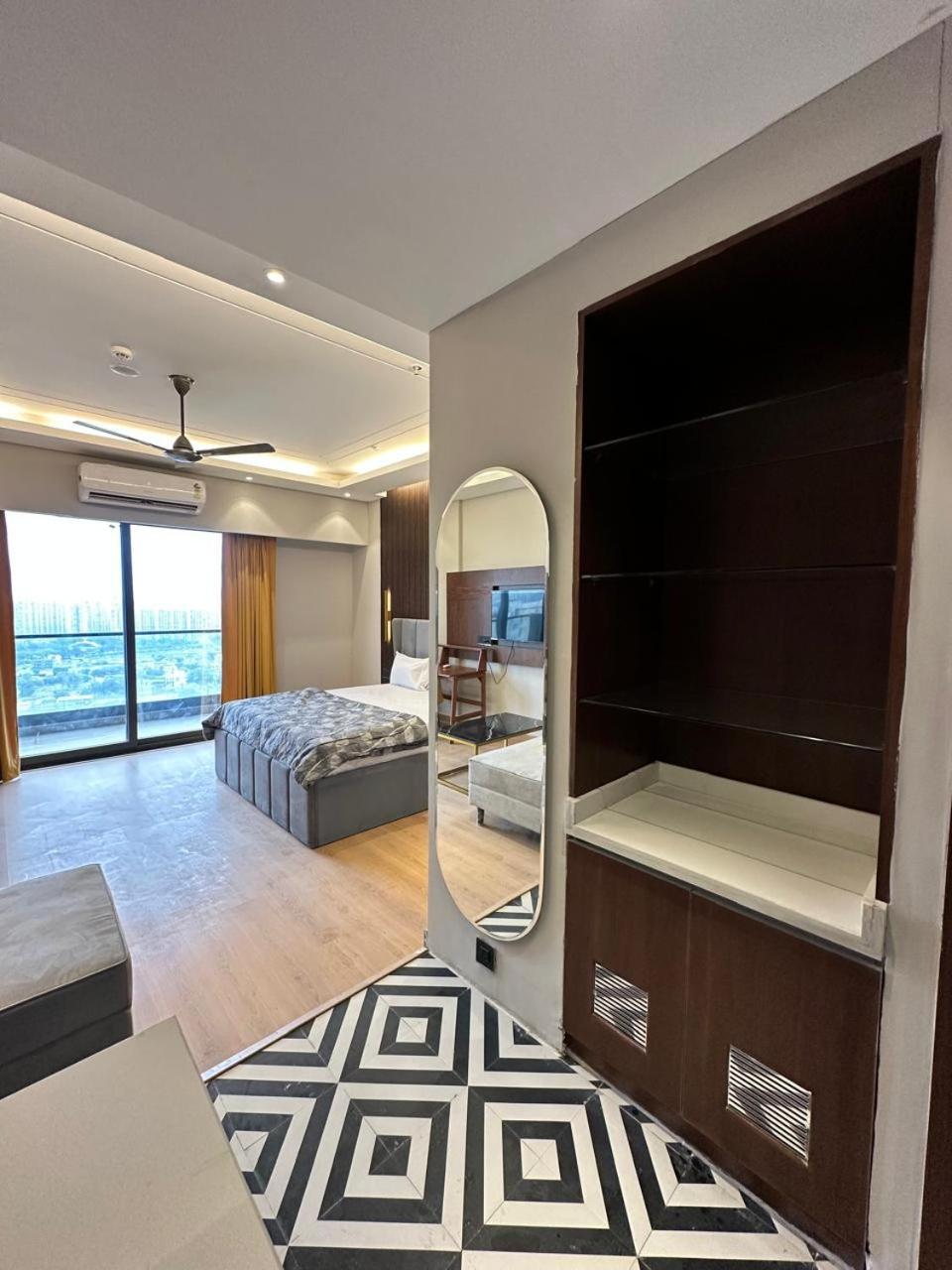 Urban Abodes Aparthotel Ghaziabad Eksteriør bilde