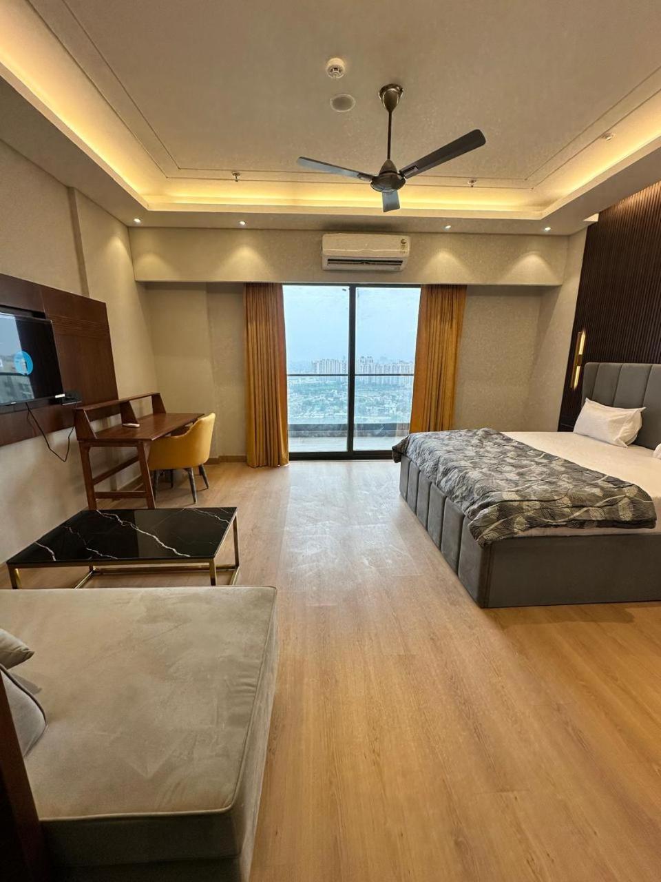 Urban Abodes Aparthotel Ghaziabad Eksteriør bilde